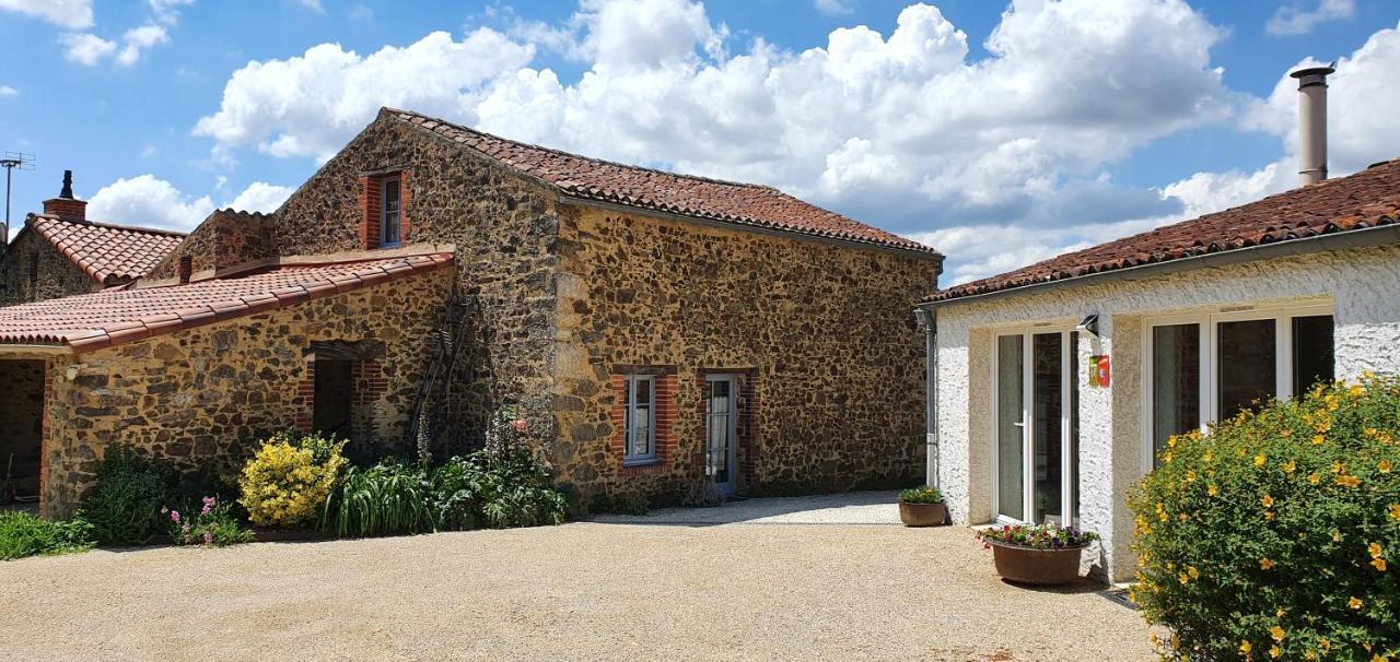 Chambres d'hôtes les Hautes Papinières Saint-Prouant Extérieur photo