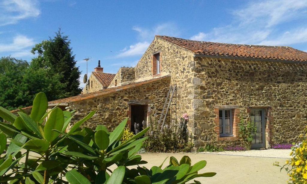 Chambres d'hôtes les Hautes Papinières Saint-Prouant Extérieur photo